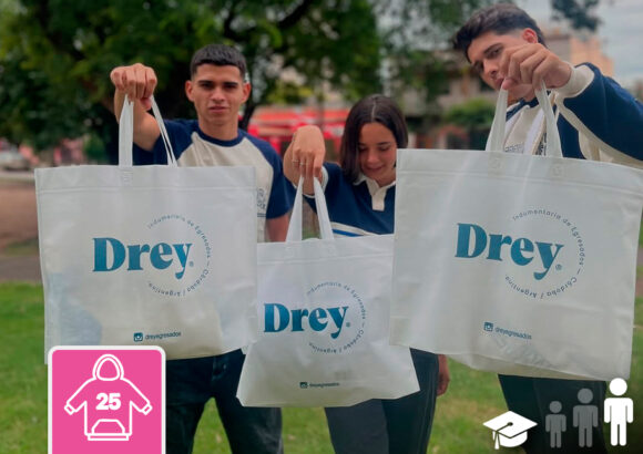 Drey Egresados