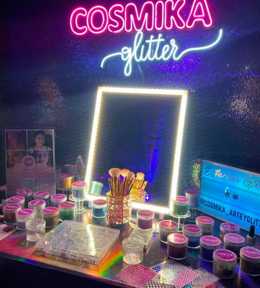 Cosmika Arte y Glitter